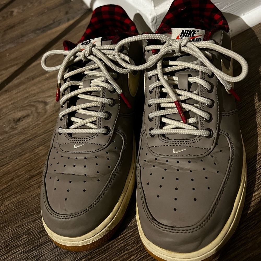 Taupe Air Force 1 with red plaid lining